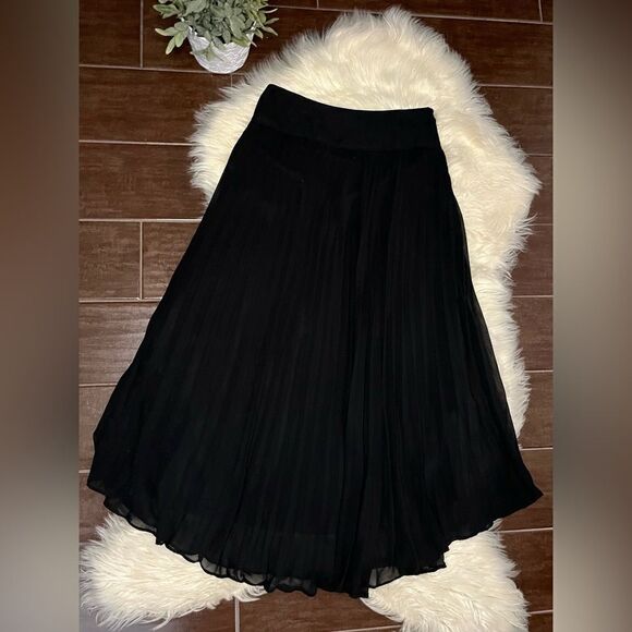 INC International Concepts Petite black pleated long skirt sz 2 Petite - Picture 1 of 5